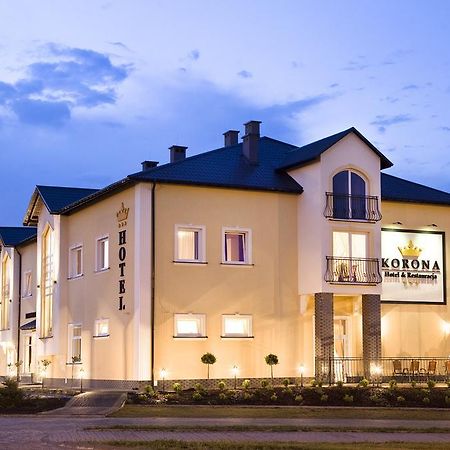 ז'שוב Hotel Korona מראה חיצוני תמונה