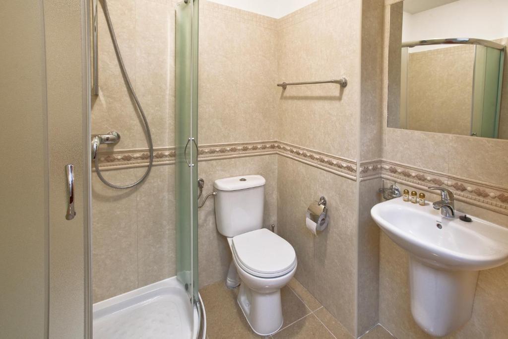 ז'שוב Hotel Korona מראה חיצוני תמונה